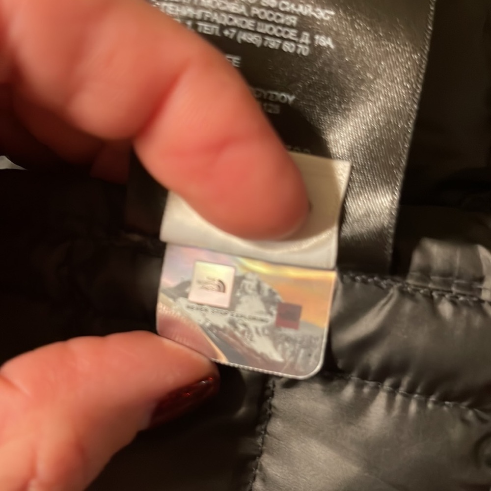 The North Face Women's Eco Thermoball Parka 2, Medium - Picture 5 of 17